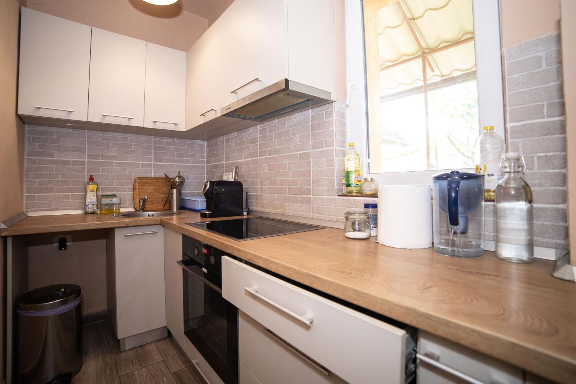 Milan House Apartment Arad Bagian luar foto